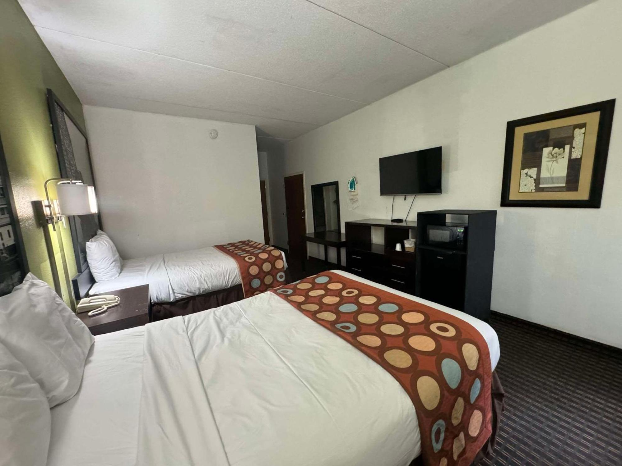 Rodeway Inn Чатануга Екстериор снимка
