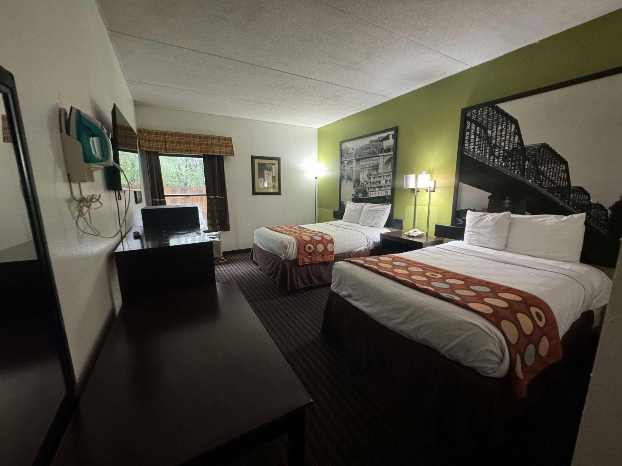 Rodeway Inn Чатануга Екстериор снимка